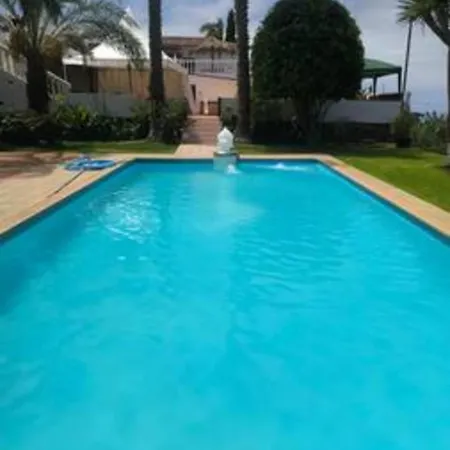 Espectacular Con Piscina Y Vistas Al Valle Chalet Cruz Santa